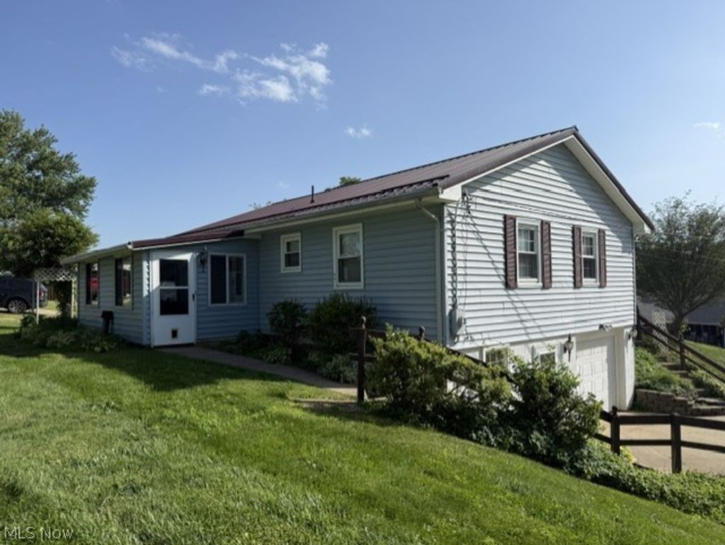 Photo of 63060 Merrick Road, Cambridge, OH 43725 (MLS # 5224210)