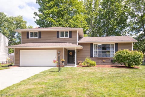 Homes For Sale - 1587 Polk Drive<br/> Brunswick, OH 44212