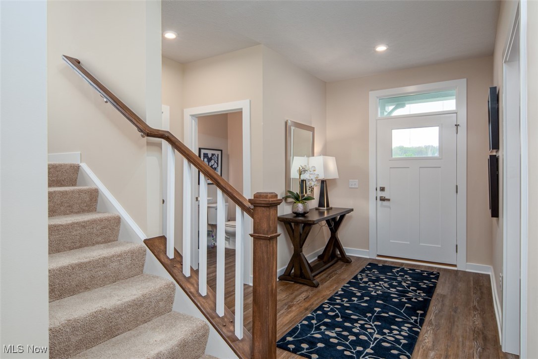 817 Miramar Lane, Fairlawn, Ohio image 3
