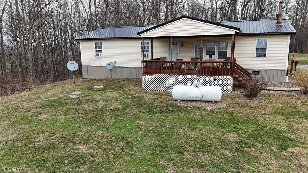 Photo of 33127 State Route 83, Millersburg, OH 44654 (MLS # 5188733)