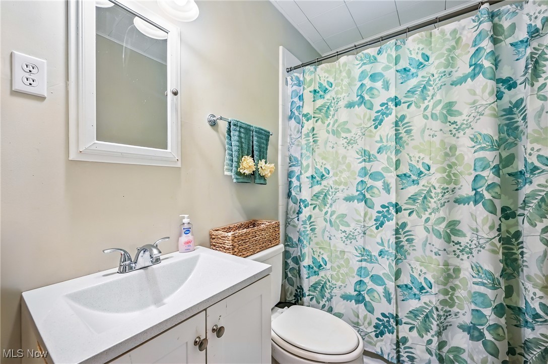 Caroline F Mccallister - Residential