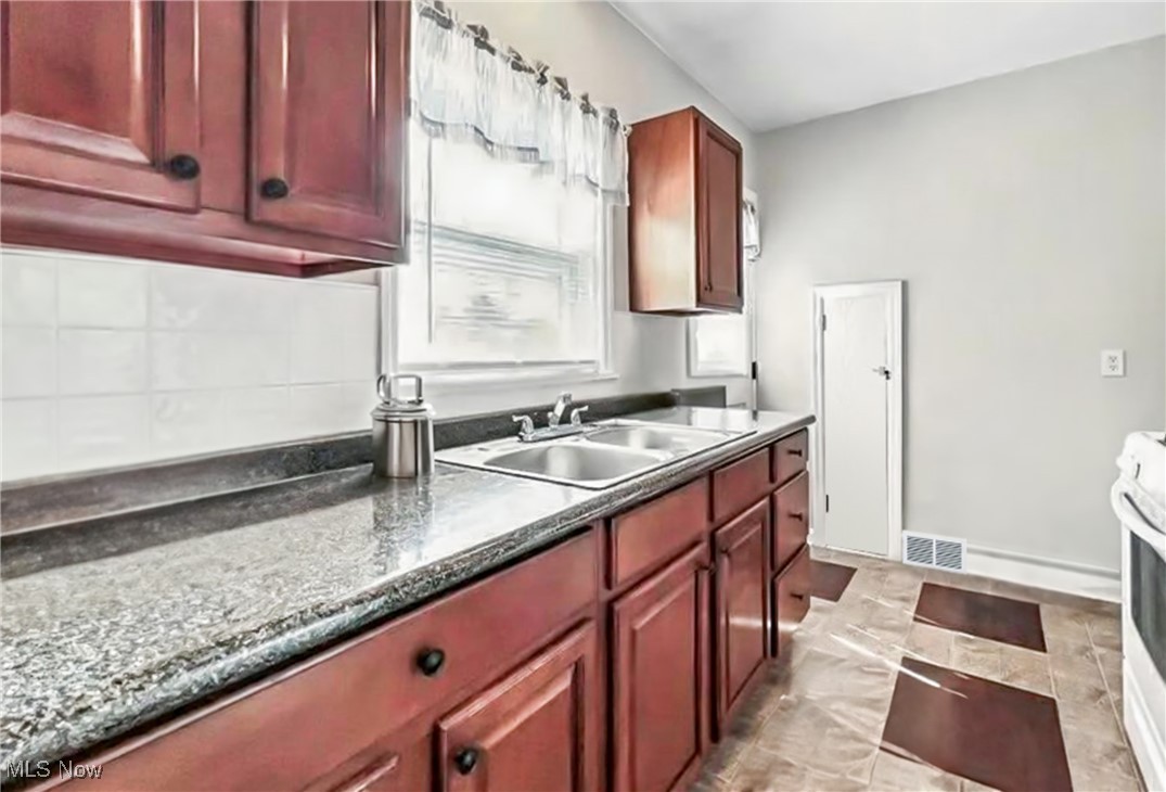 Caroline F Mccallister - Residential