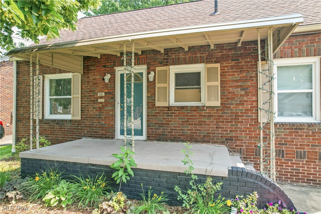 Caroline F Mccallister - Residential