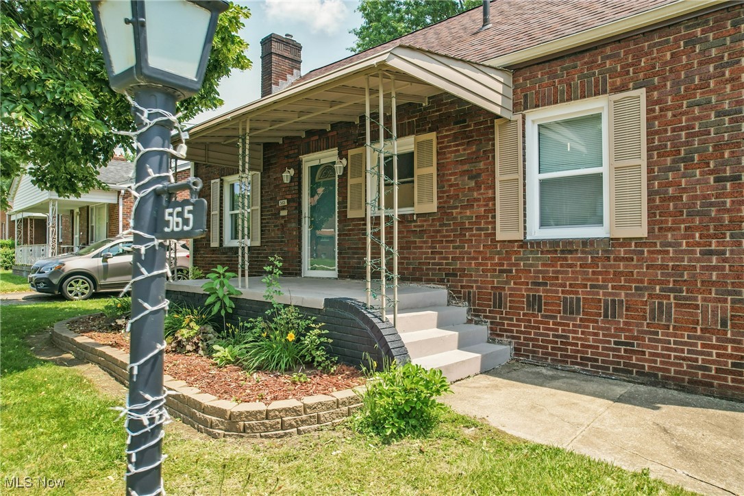 Caroline F Mccallister - Residential