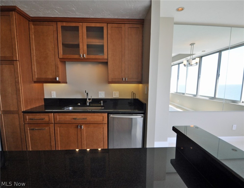 The Carlyle - Residential