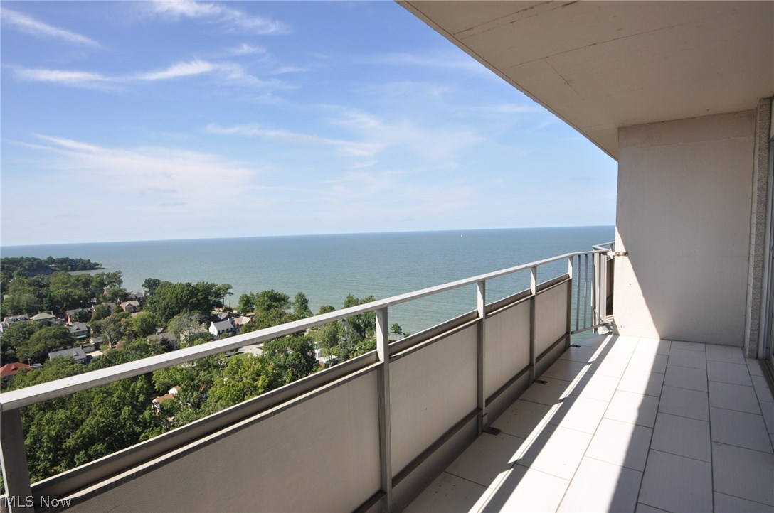 The Carlyle - Residential