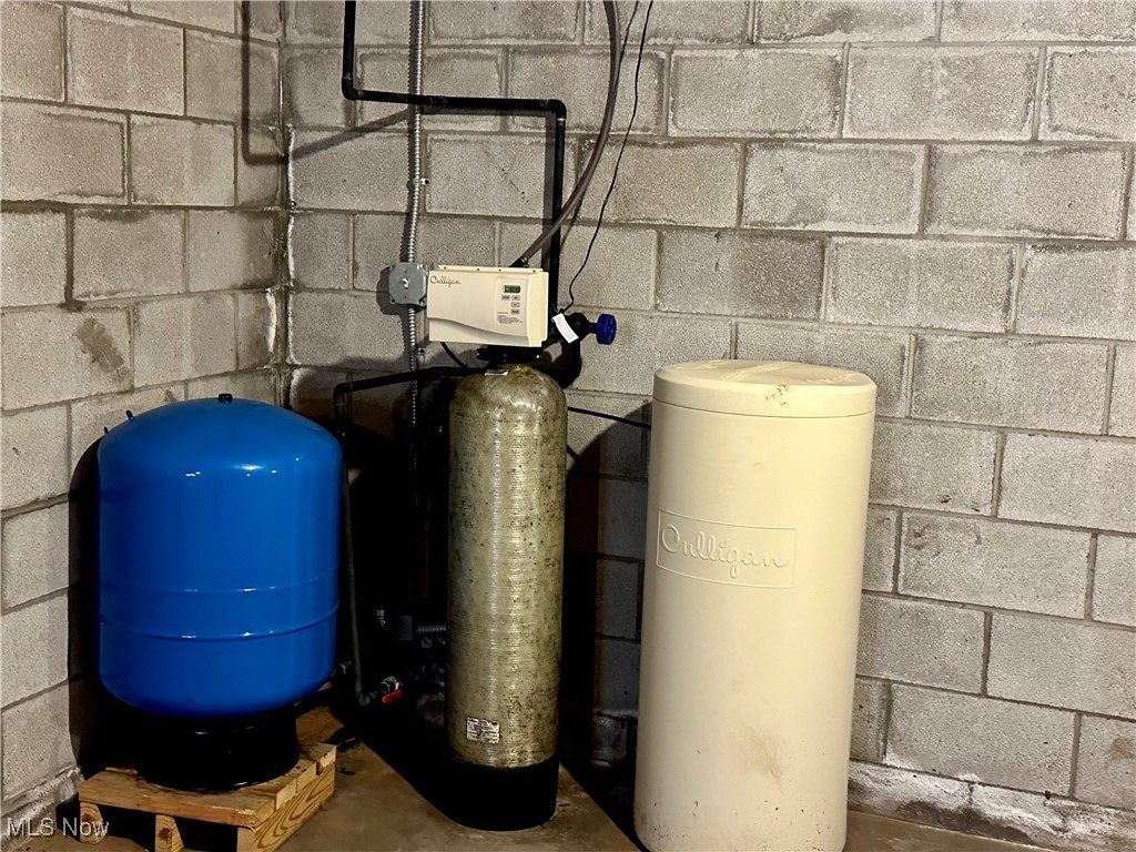 Rootstown, Ohio 44272, United States, 3 Bedrooms Bedrooms, ,2 BathroomsBathrooms,Residential,Active,224021