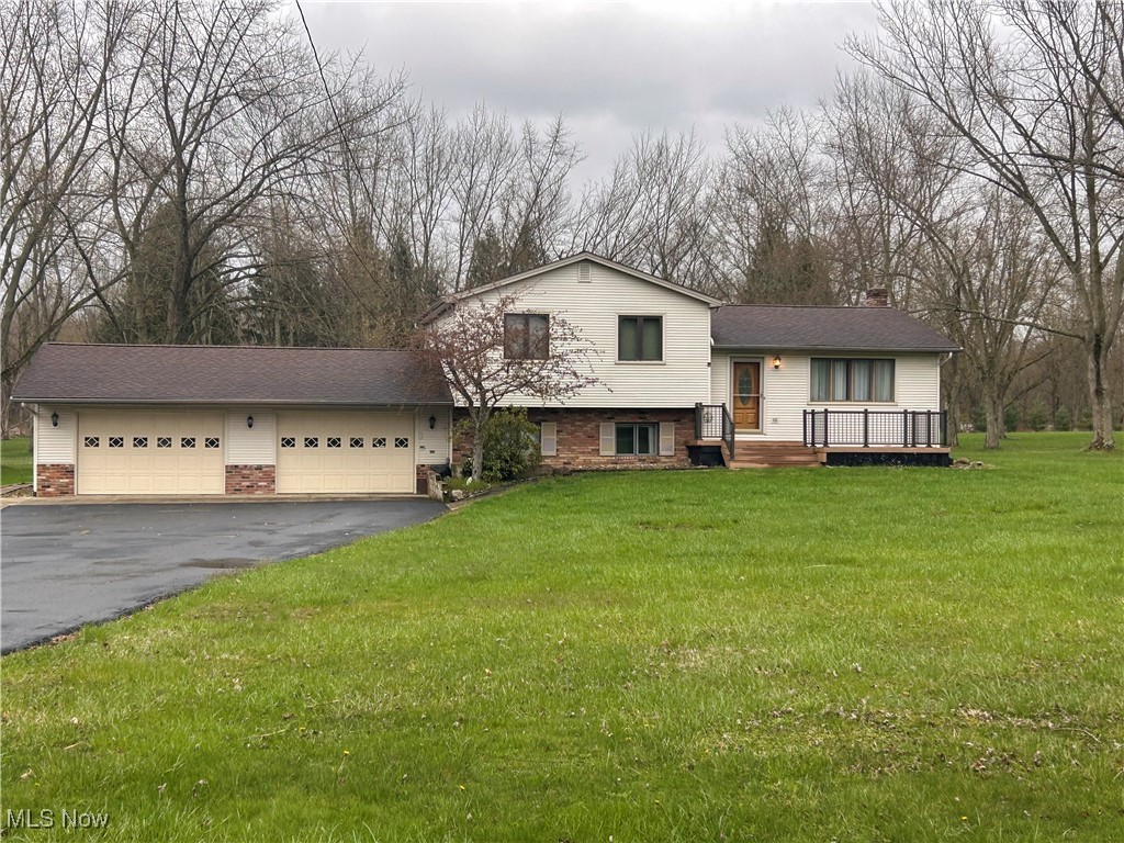 3330 Jones Road, Diamond, Ohio image 1