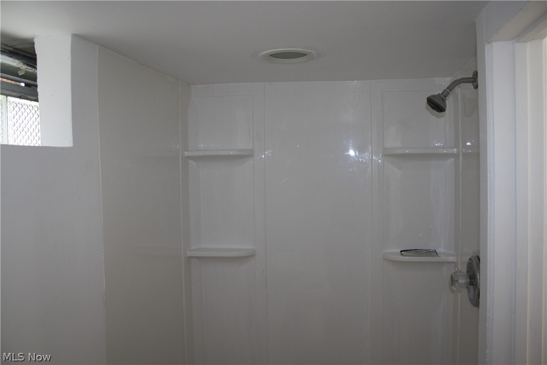 Ford Realty Cos Liberty - Residential