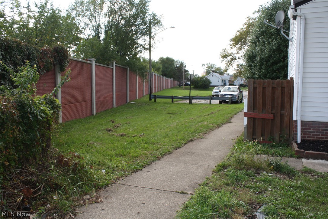 Ford Realty Cos Liberty - Residential