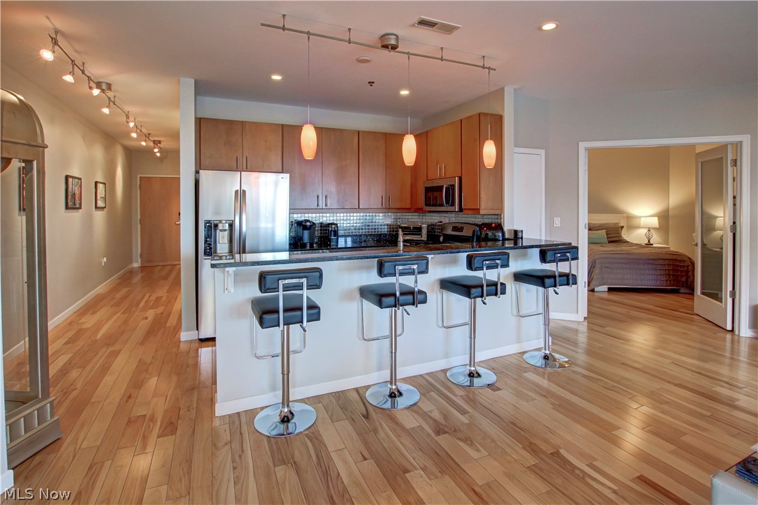 Pinnacle Condo - Residential Lease