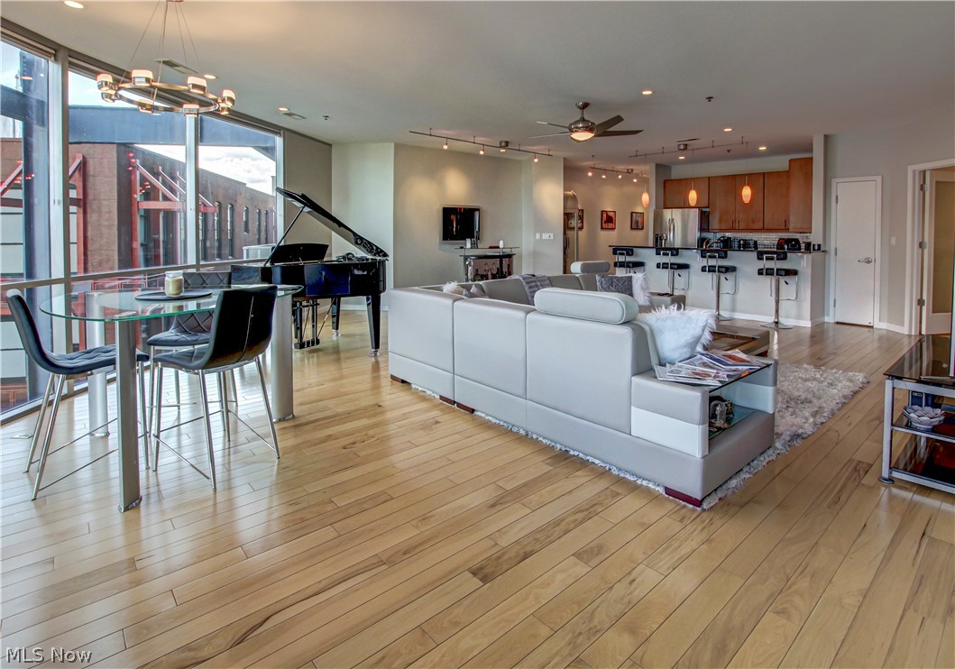Pinnacle Condo - Residential Lease