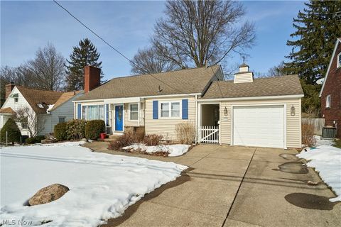 Tiny photo for 507 E Ford Avenue, Barberton, OH 44203 (MLS # 5187789)