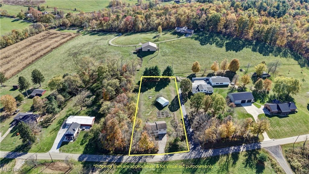 Photo of 4244 Murray Road NW, Dover, OH 44622 (MLS # 5168173)