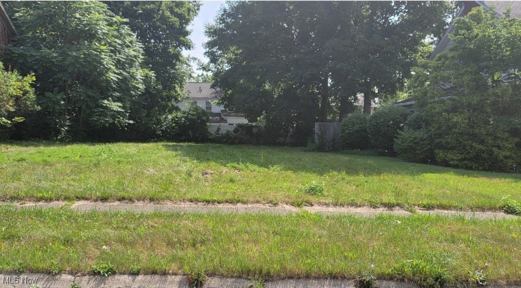 Vacant Lot for Sale in West Akron.