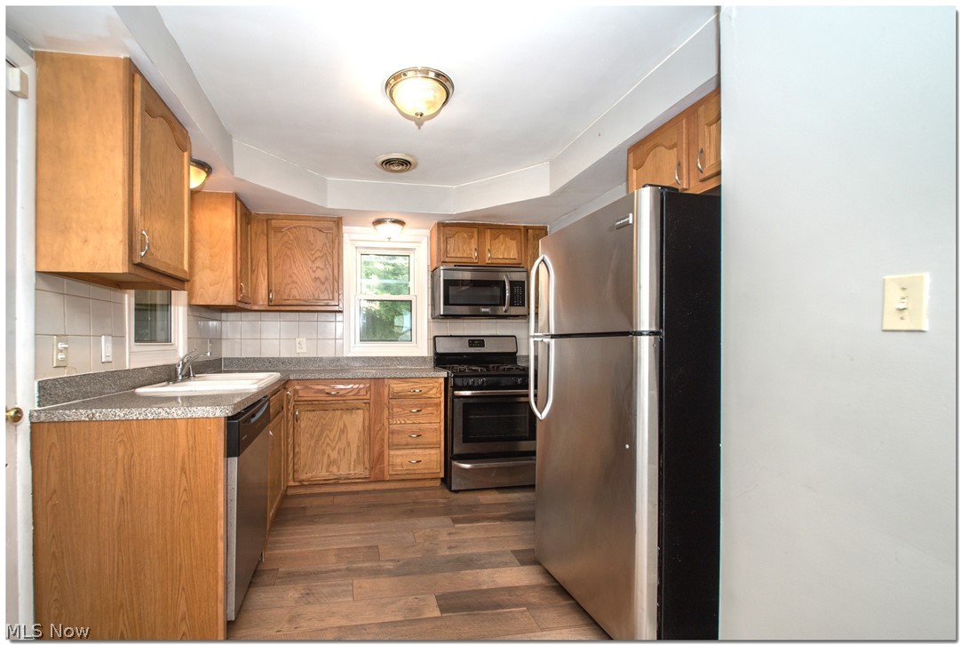 S H Kleinman Realty Cos - Residential Lease