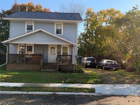 Photo of 13 State Avenue NW, Massillon, OH 44646 (MLS # 5254826)
