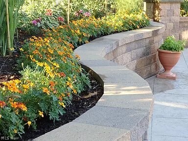 Ridgeview Manor - Residential