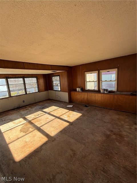 Tiny photo for 201 Pear Street #9, Bethesda, OH 43719 (MLS # 5192270)