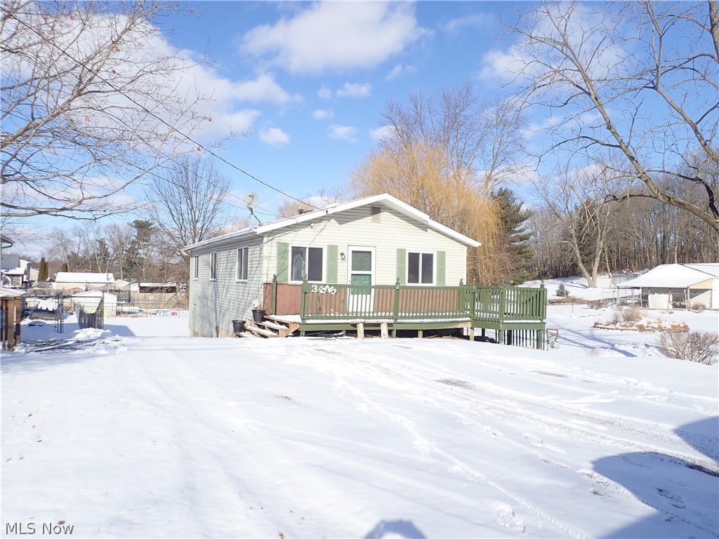 Move in ready ranch home with a walk out basement. Enjoy all one floor living with a ranch home that also has a walk out basement. The furnace, A/C Unit and Hot Water tank are new. The bathroom has also been recently updated. Cute, clean, full basement and move in as soon as the deed transfers. Do not miss out on this opportunity. Call for a private showing today!