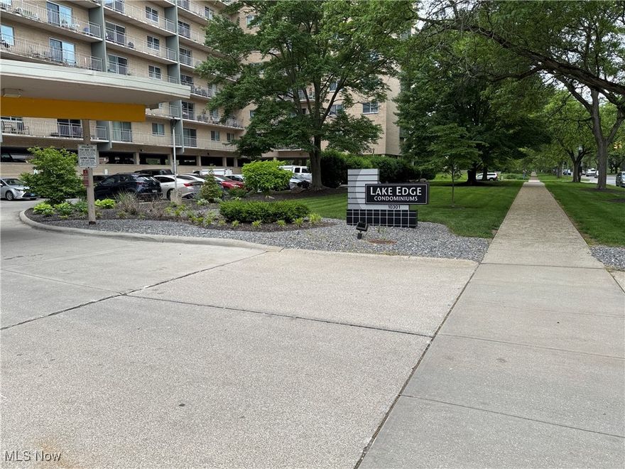 * Welcome to your ideal city retreat! *This studio end unit is located in a desirable location offering comfort, convenience Loads of amenities which include fitness center, pool and spa , sun deck, game room, party room and more.* Beautifully decorated lobby to sit and relax. *This unit has an assigned parking space .*Laundry room on each floor.*
 This is perfect for first-time buyers, or anyone seeking a sleek low-maintenance home base in a vibrant community.*   Building is located minutes from Downtown, Lake Erie, Edgewater Park*.    * Don't miss a opportunity to own here*