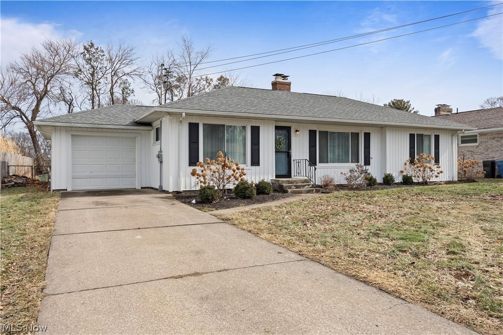 Photo of 3702 Osborn Drive, Sandusky, OH 44870 (MLS # 5187163)