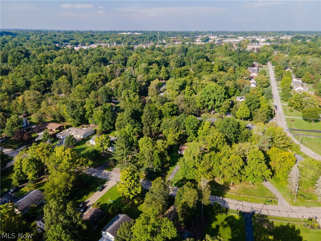 734 Kenwood Drive