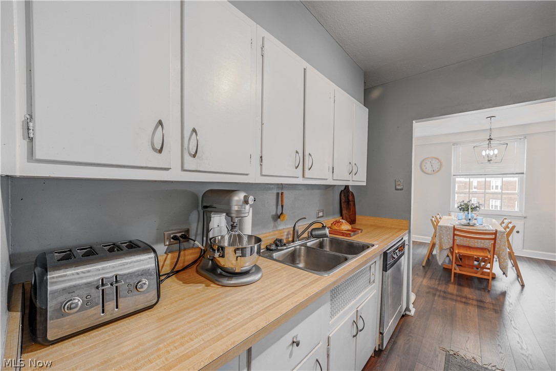 South Park Manor Condos - Residential