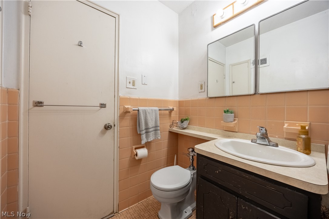 South Park Manor Condos - Residential