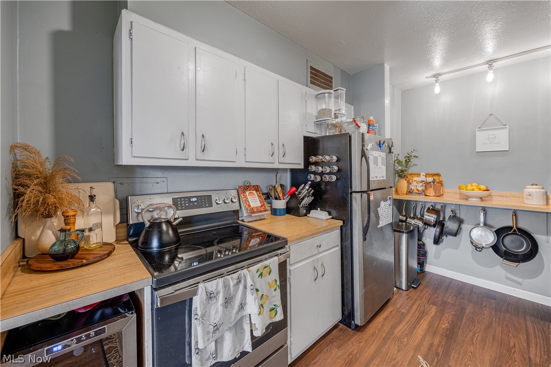 South Park Manor Condos - Residential