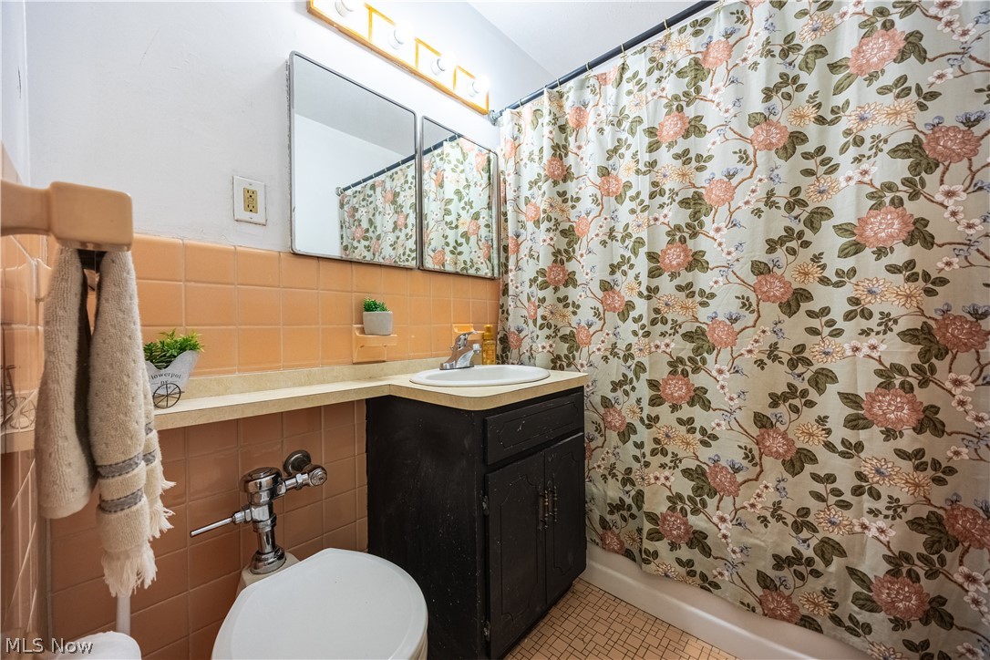 South Park Manor Condos - Residential