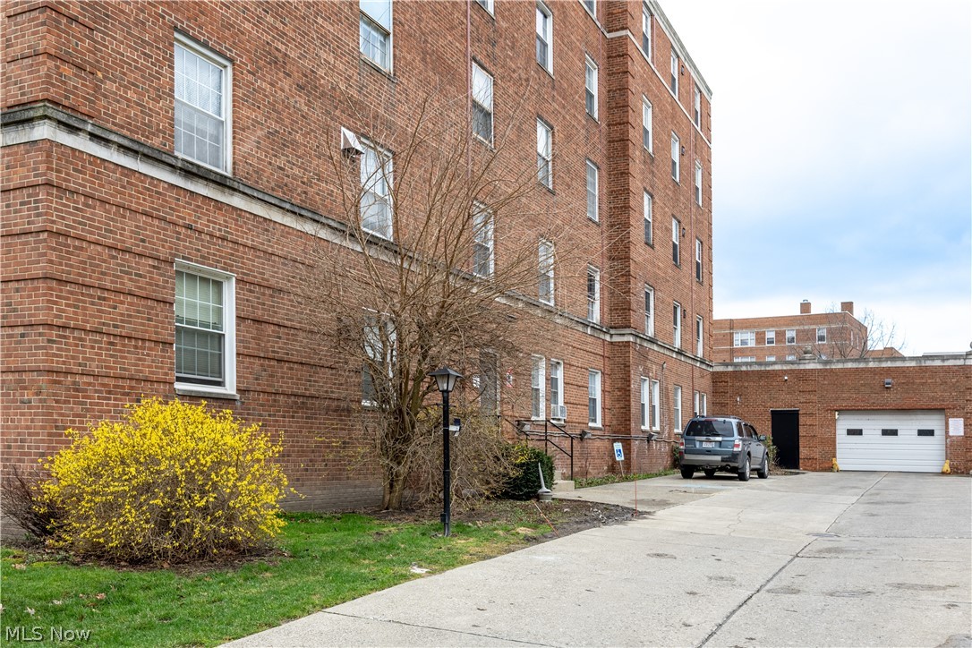 South Park Manor Condos - Residential