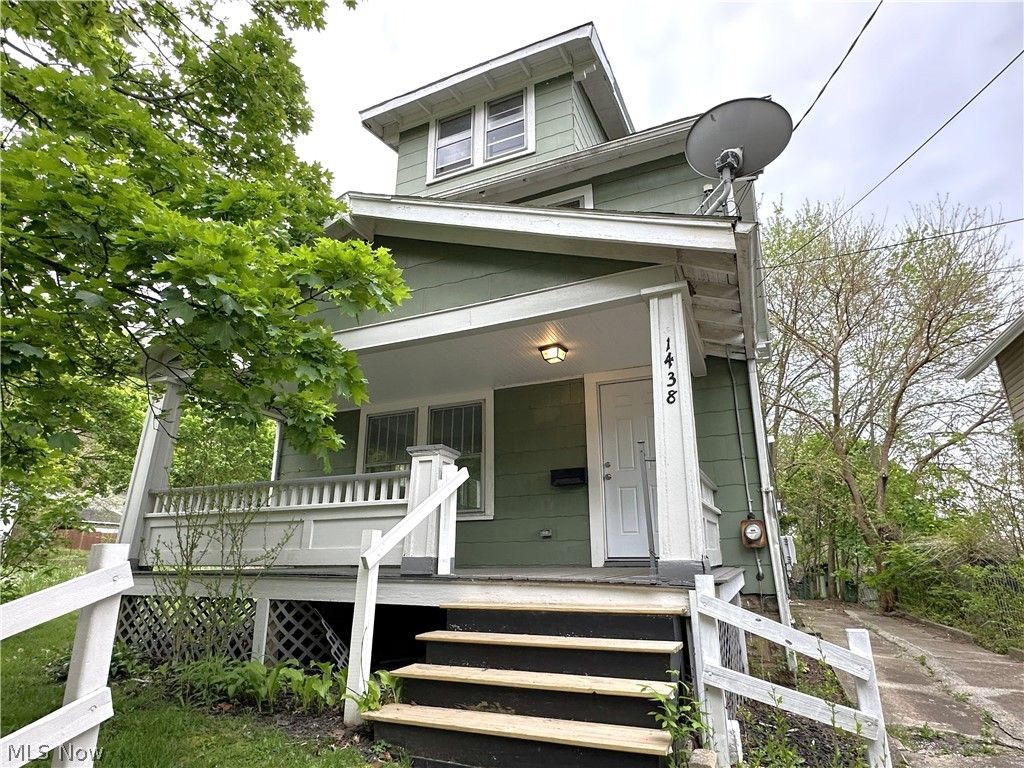 Photo of 1438 Newton Street, Akron, OH 44305 (MLS # 5212235)