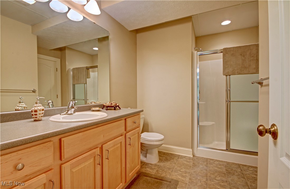 31919 Fieldstone Circle, Avon Lake, Ohio image 38