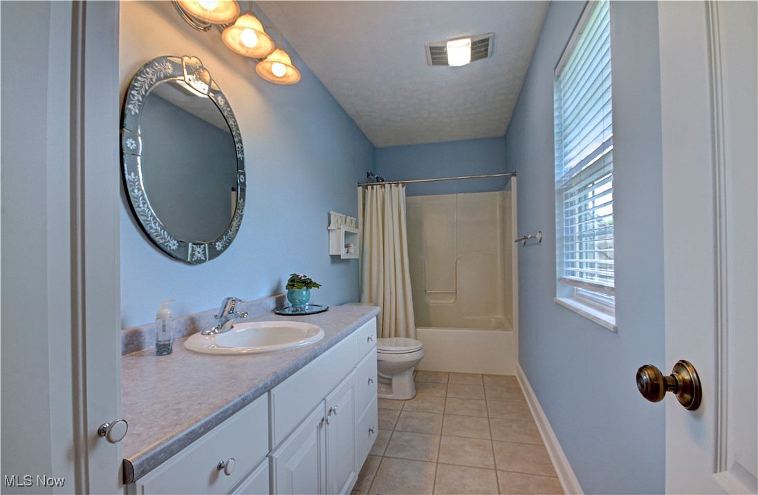 31919 Fieldstone Circle, Avon Lake, Ohio image 32