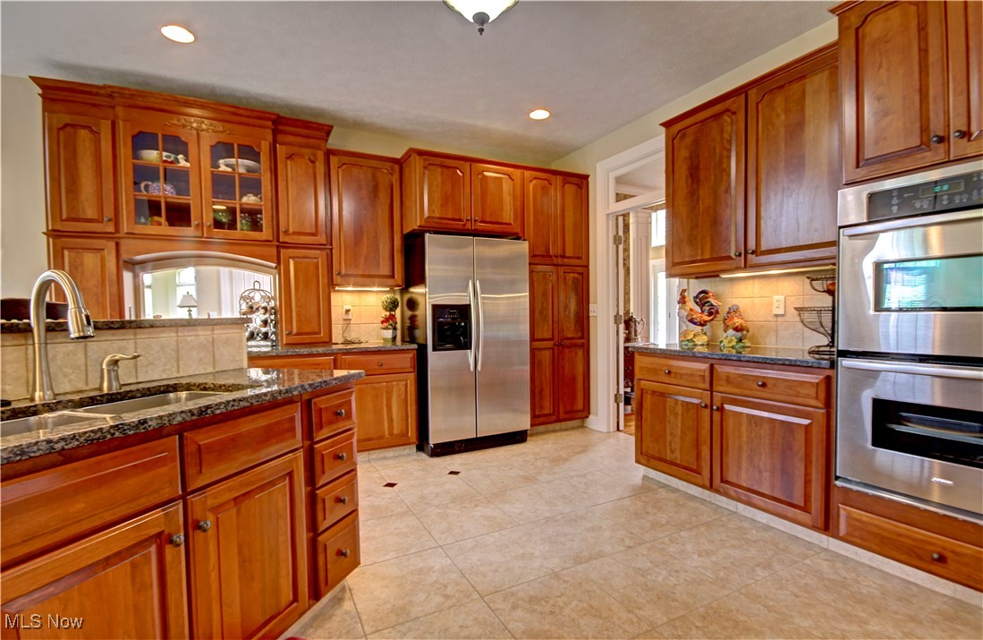 31919 Fieldstone Circle, Avon Lake, Ohio image 15