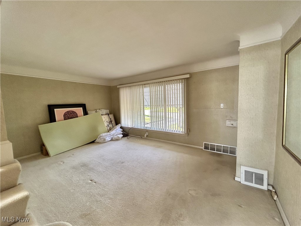 12909 Oak Street, Garfield Heights, Ohio image 4