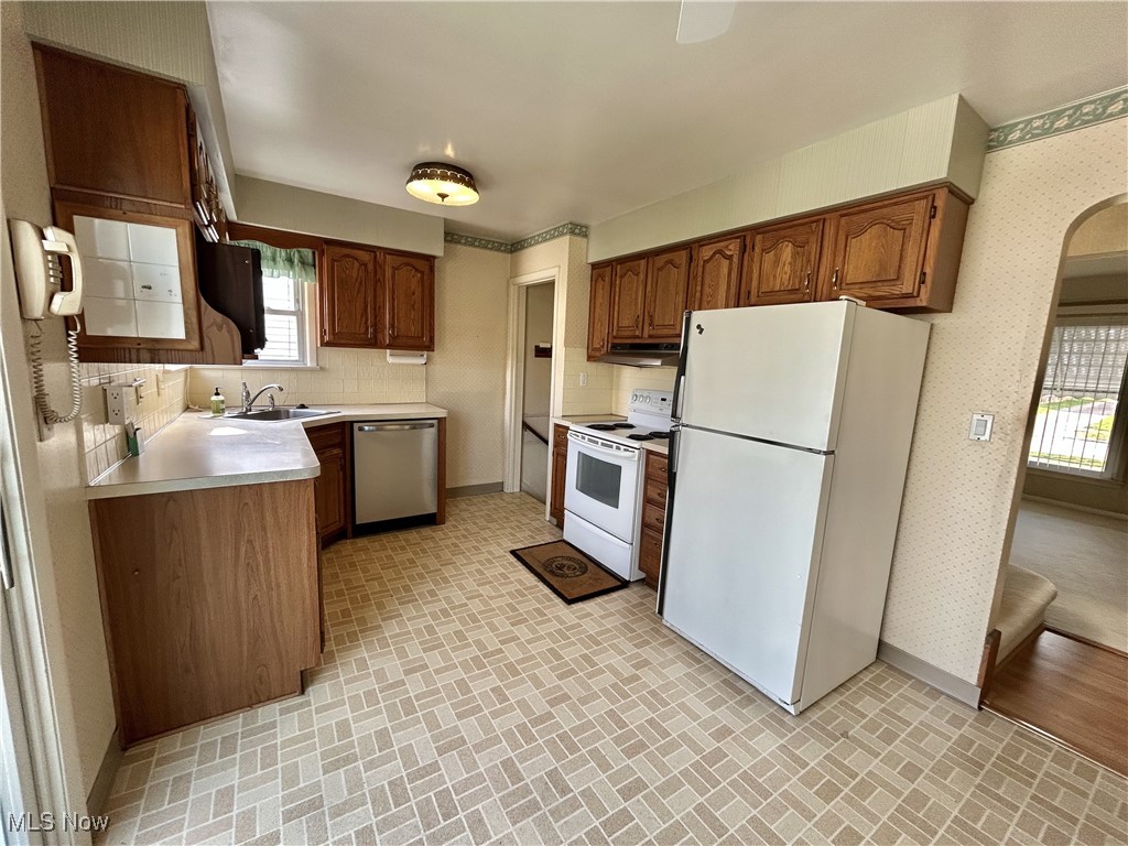 12909 Oak Street, Garfield Heights, Ohio image 3