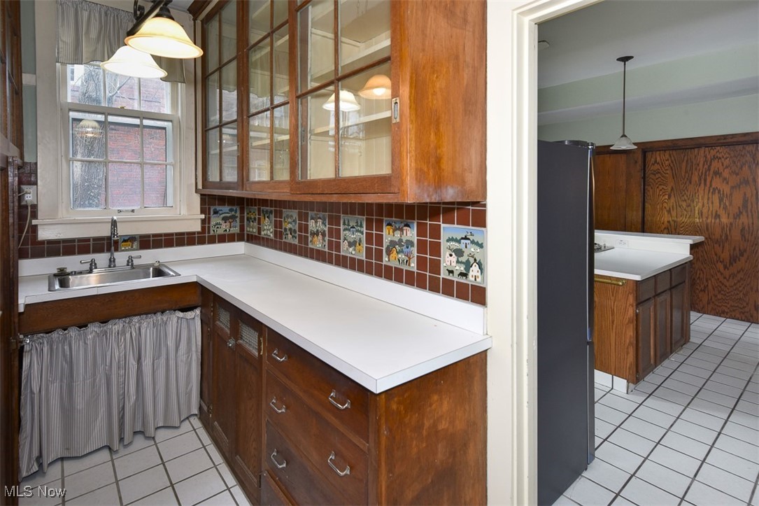 2275 Woodmere Drive, Cleveland Heights, Ohio image 8