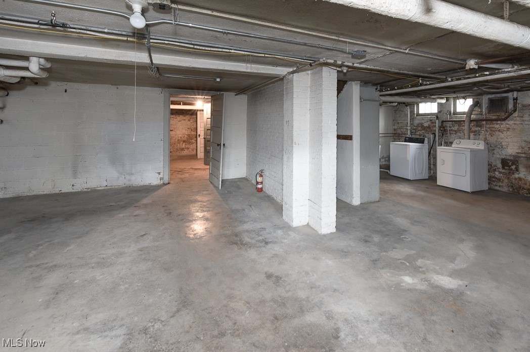 2275 Woodmere Drive, Cleveland Heights, Ohio image 31