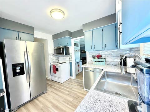 Tiny photo for 32125 Densmore Road, Willowick, OH 44095 (MLS # 5217045)