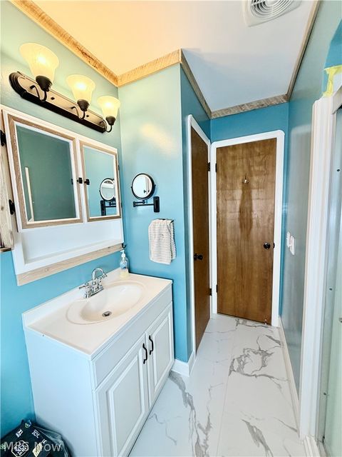 Tiny photo for 32125 Densmore Road, Willowick, OH 44095 (MLS # 5217045)