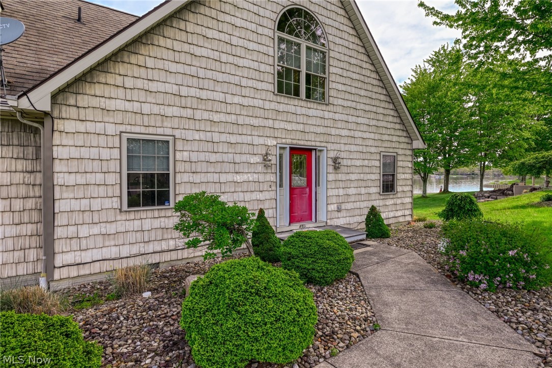 483 Owl Point