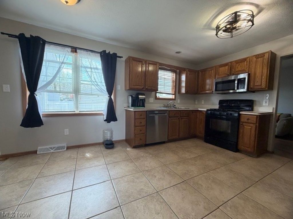 Photo of 5137 Pine Shadow Court, Mineral Ridge, OH 44440 (MLS # 5204526)