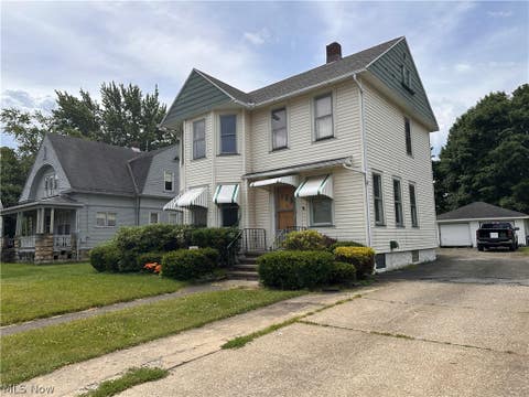Homes For Sale - 3323 Lake Avenue<br/> Ashtabula, OH 44004