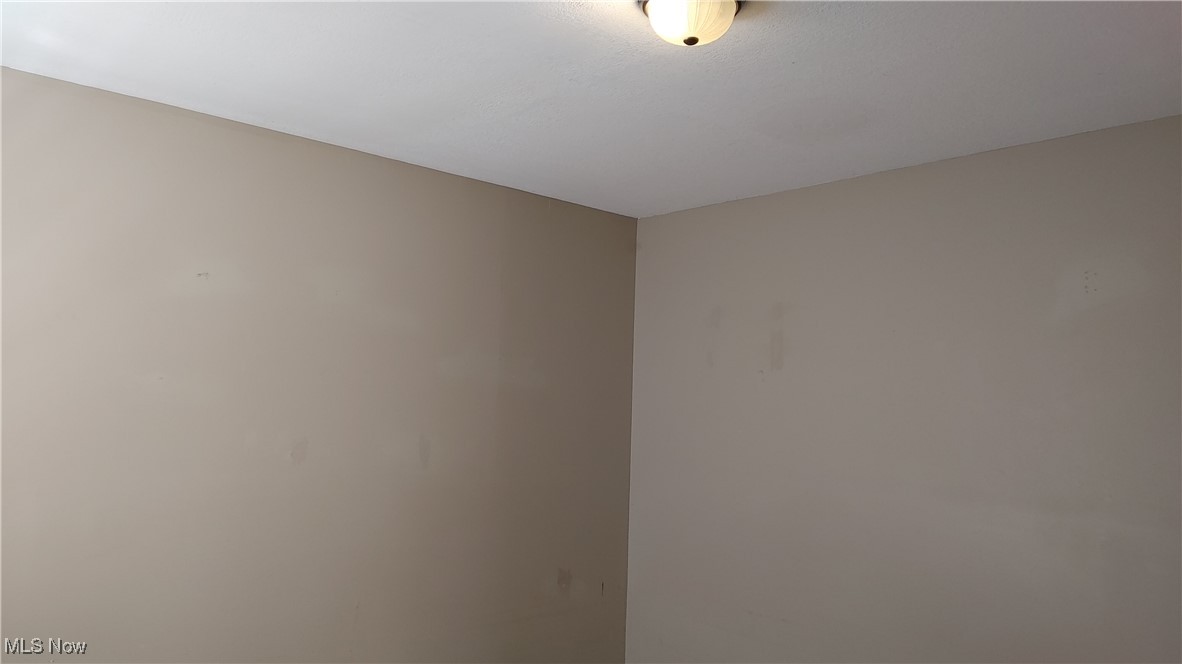 Voris - Residential Lease