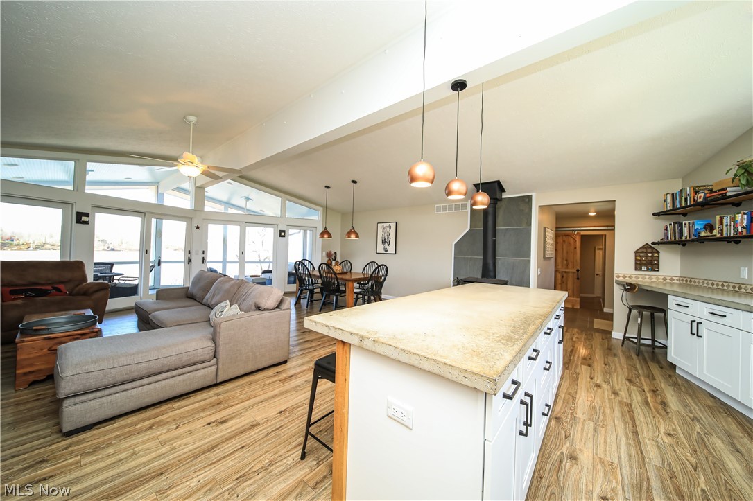 Roaming Rock - Residential