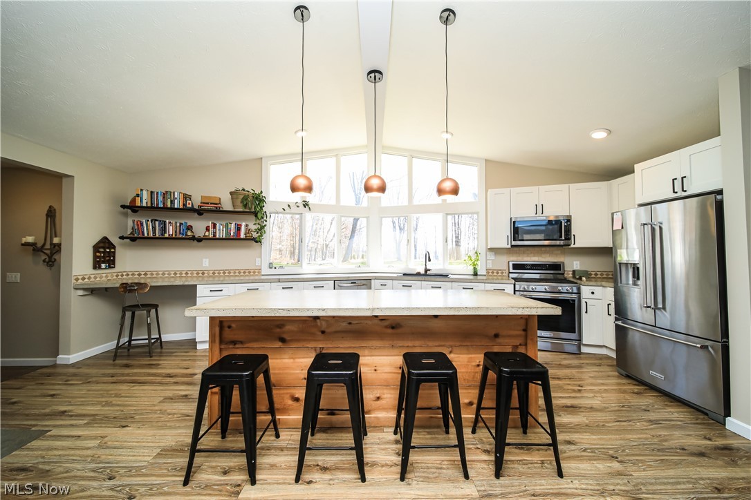 Roaming Rock - Residential