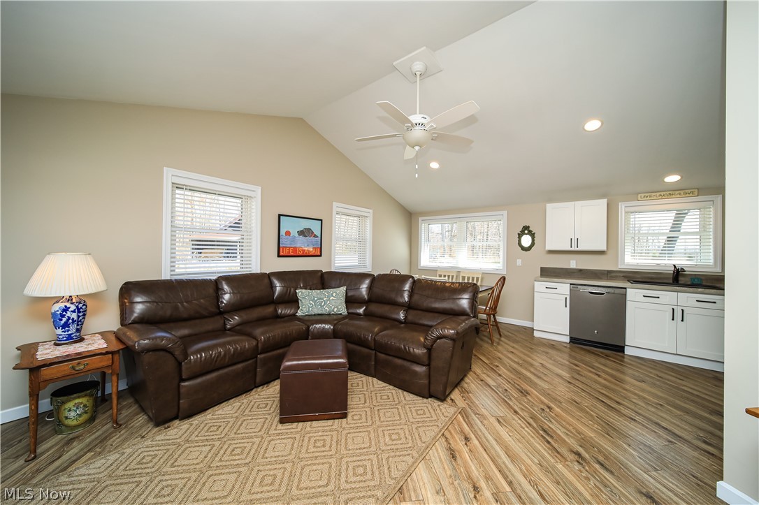 Roaming Rock - Residential