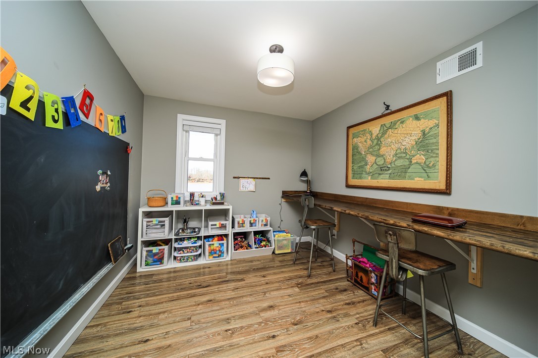 Roaming Rock - Residential